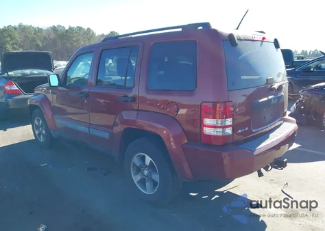 2008 Jeep Liberty Sport z USA, uszkodzony, nr VIN 1J8GN28K38W182375